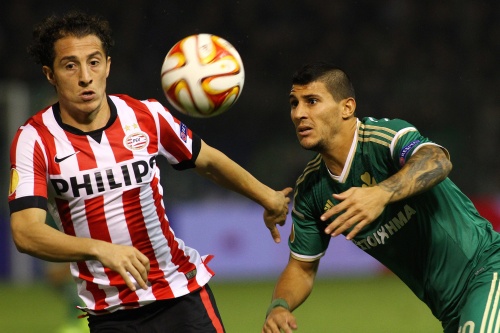 Andrés Guardado (L). EPA