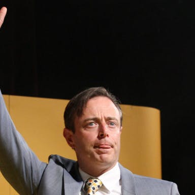 N-VA van De Wever haalt stemmen weg bij Vlaams Belang