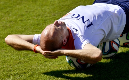 Robben met bandje op training. ANP