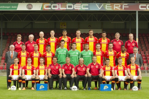 Adrie Steenbergen, uiterst links. EPA