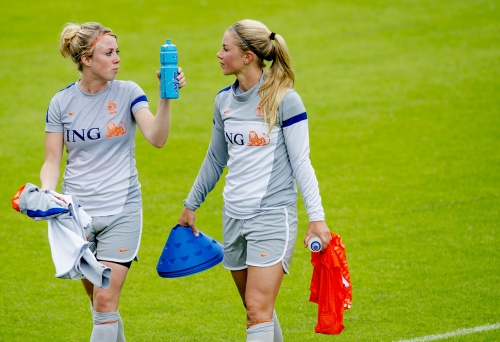 Anouk Hoogendijk (R). ANP