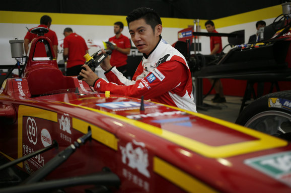 Ho-Pin Tung, autocoureur
