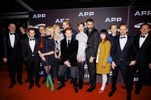 De cast van APP tijdens de premiÃ¨re. Foto: ANP Kippa