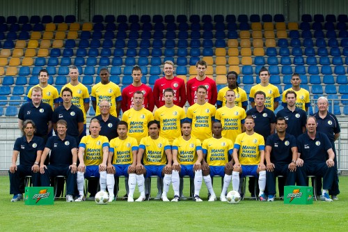 Jeff Stans (4e van rechts middenrij), teamforo RKC Waalwijk. ANP