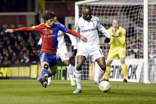 Gallas (R). EPA
