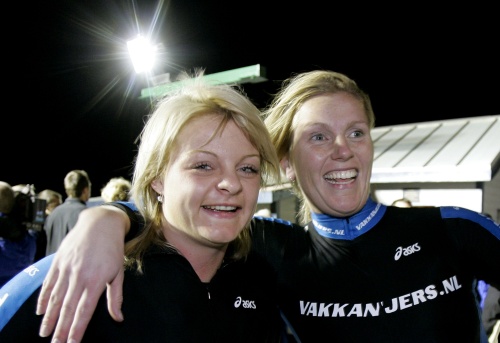 Eline Jurg (R). ANP