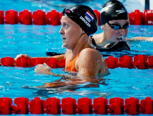 Inge Dekker in actie tijdens de semi finale van de 50 meter vlinderslag tijdens het WK zwemmen in Barcelona, ANP