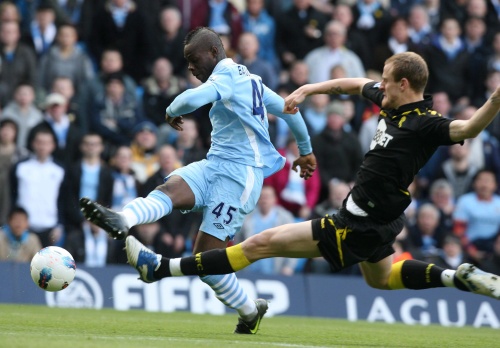 Mario Balotelli (L). EPA