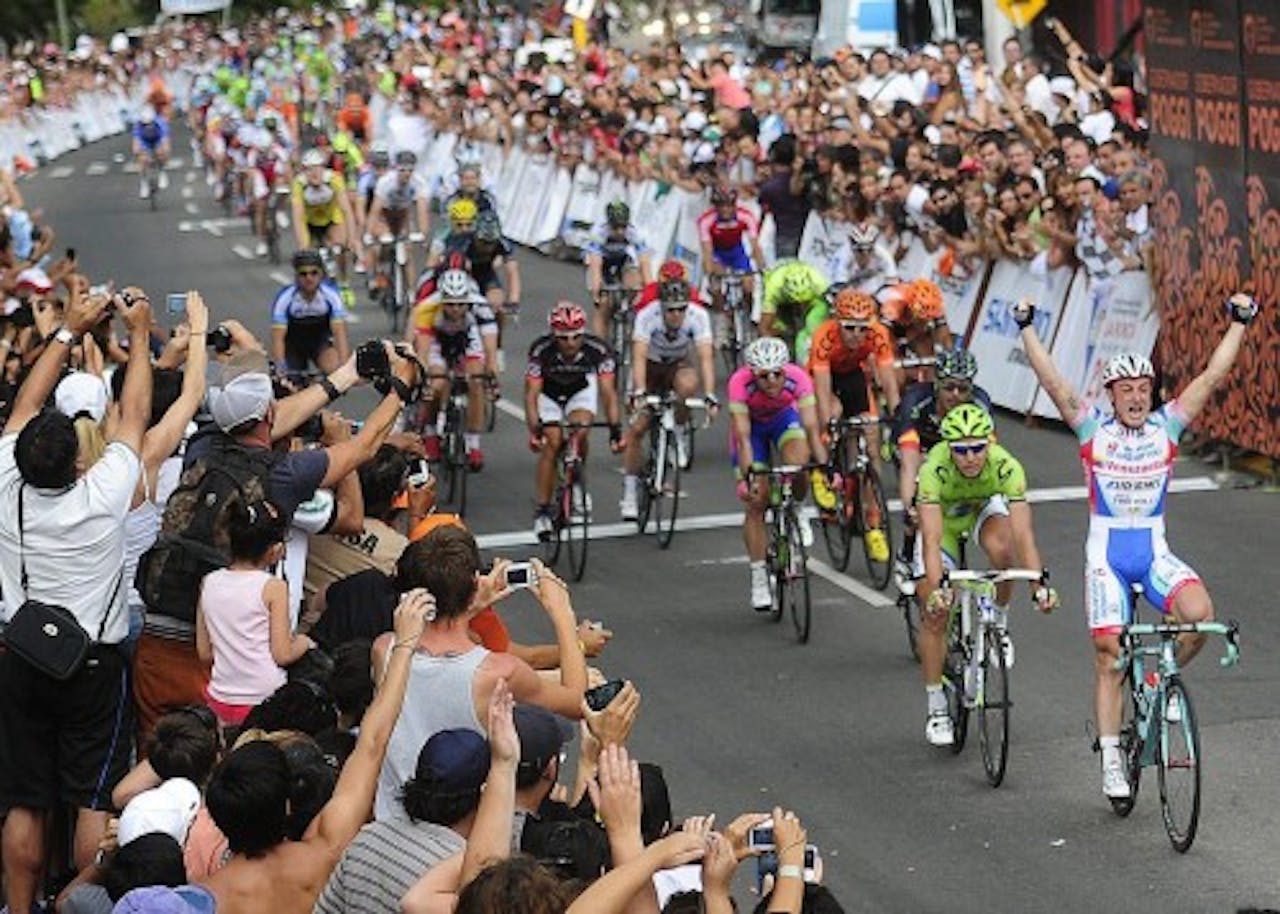 Mattia Gavazzi (R) wint een etappe in ArgentiniÃ«. EPA