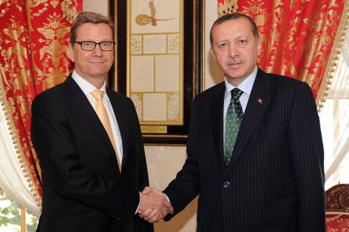 Guido Westerwelle en Recep Tayyip Erdogan (R). EPA