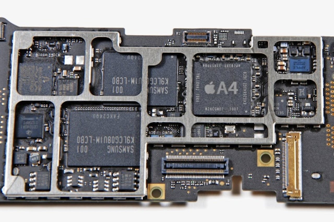 Оперативная память айфон xr. Iphone XR Оперативная память. Процессор iphone 5. Оперативная память iphone 7. Apple a4 процессор.