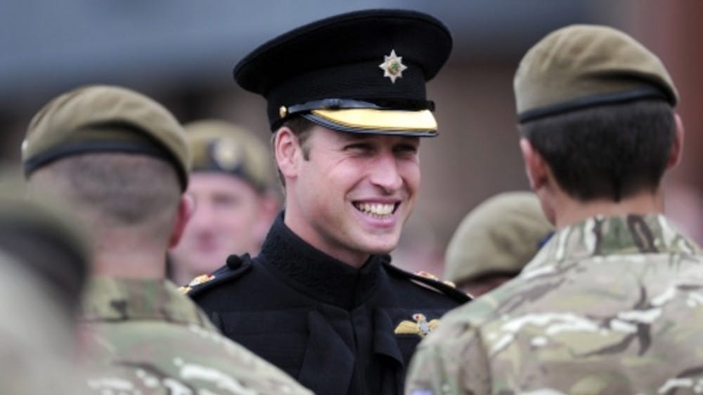 Prins William in uniform, archieffoto: juni 2011. EPA