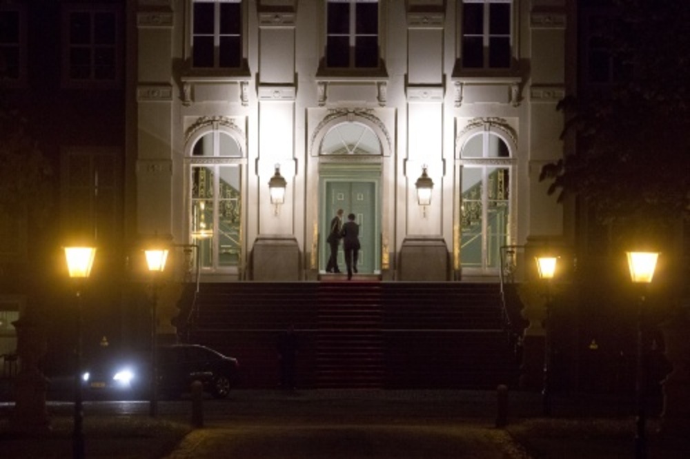 Premier Mark Rutte komt aan op paleis Huis ten Bosch. ANP