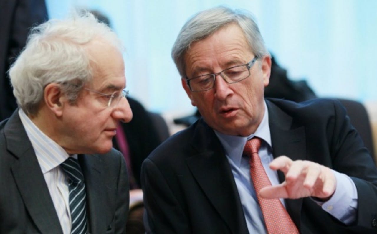 Jean-Claude Juncker (R). EPA