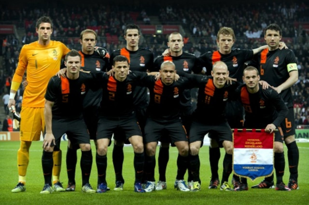 Het Nederlands elftal voorafgaand aan de oefeninterland Engeland - Nederland in het Wembley stadion in Londen op 29 februari 2012. ANP