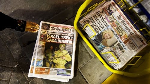 De zondageditie van de Telegraaf verscheen al eerder op tabloidformaat. Deze editie bestaat nu niet meer. ANP