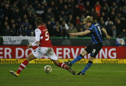 BjÃ¶rn Vleminckx (R) van Club Brugge maakt de 1-0 tegen Braga. EPA