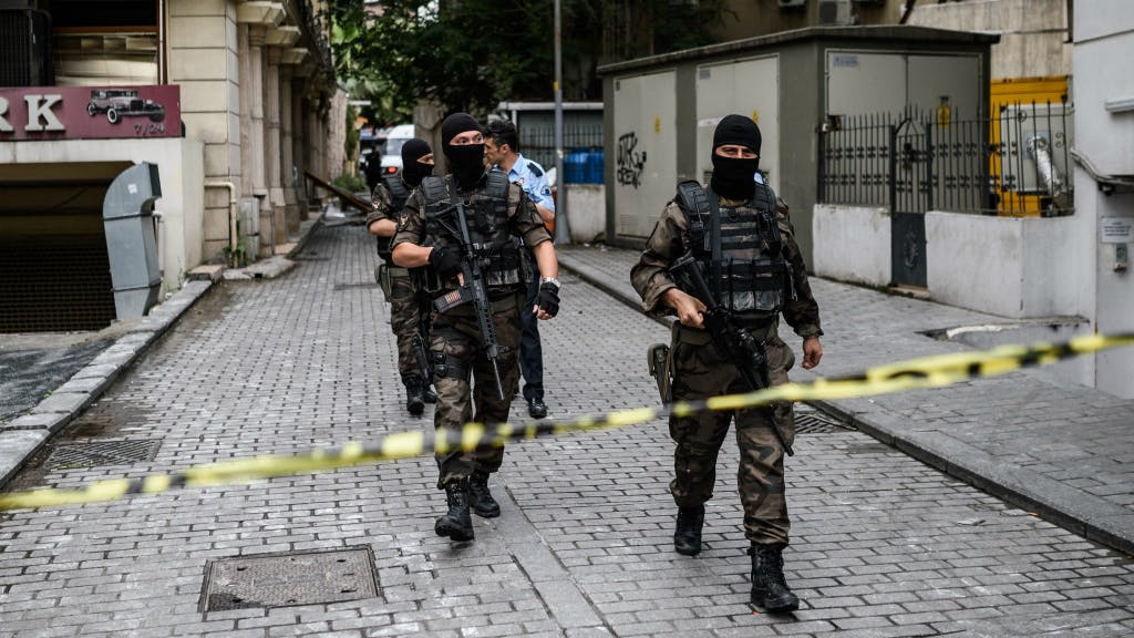 Turkse 'Special Forces' zetten getroffen gebied af. Foto: ANP