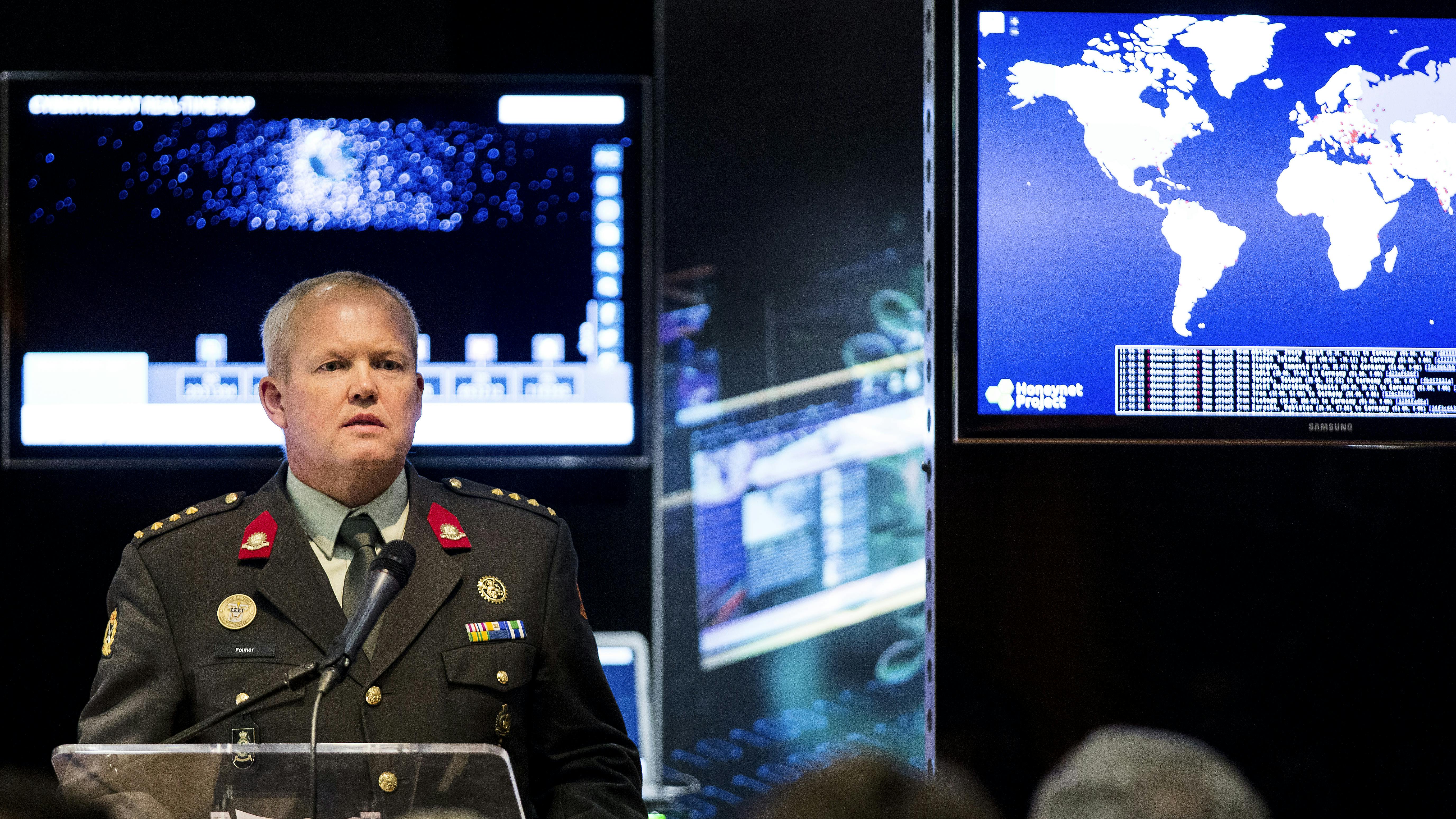 Brigadegeneraal Hans Folmer, commandant van het Defensie Cyber Commando