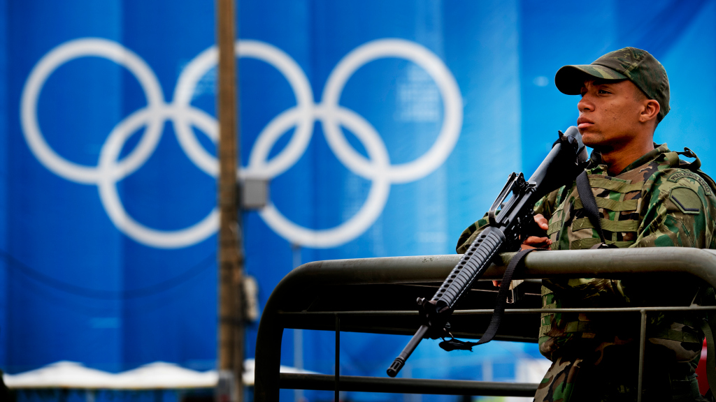 Militairen beveiligen de Olympische Spelen in Rio. Foto ANP