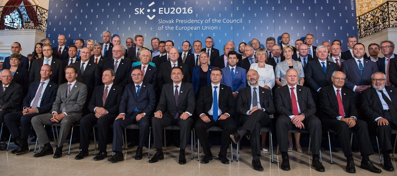 De Europese ministers van Financiën tijdens een bijeenkomst in Bratislava in september 2016. Foto EPA