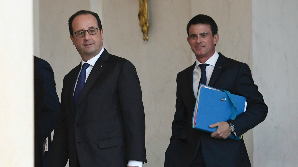 Valls (rechts) met Hollande. Foto: ANP/Stephane De Sakutin