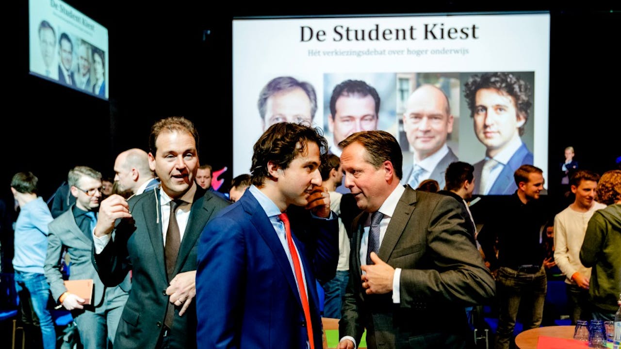 Lijsttrekker Alexander Pechtold, Jesse Klaver, Lodewijk Asscher en Gert-Jan Segers tijdens het debat De Student Kiest. Foto ANP