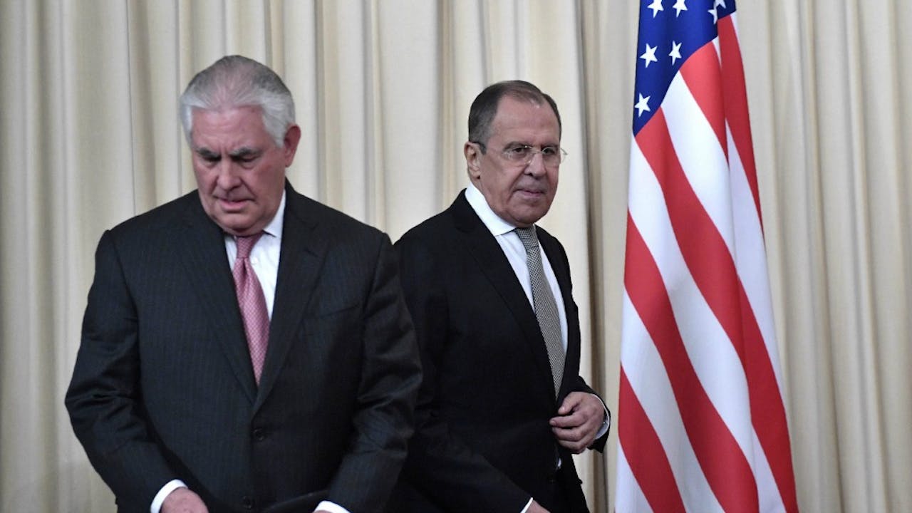 Rex Tillerson (L) en zijn collega Sergei Lavrov. Foto: ANP/AFP
