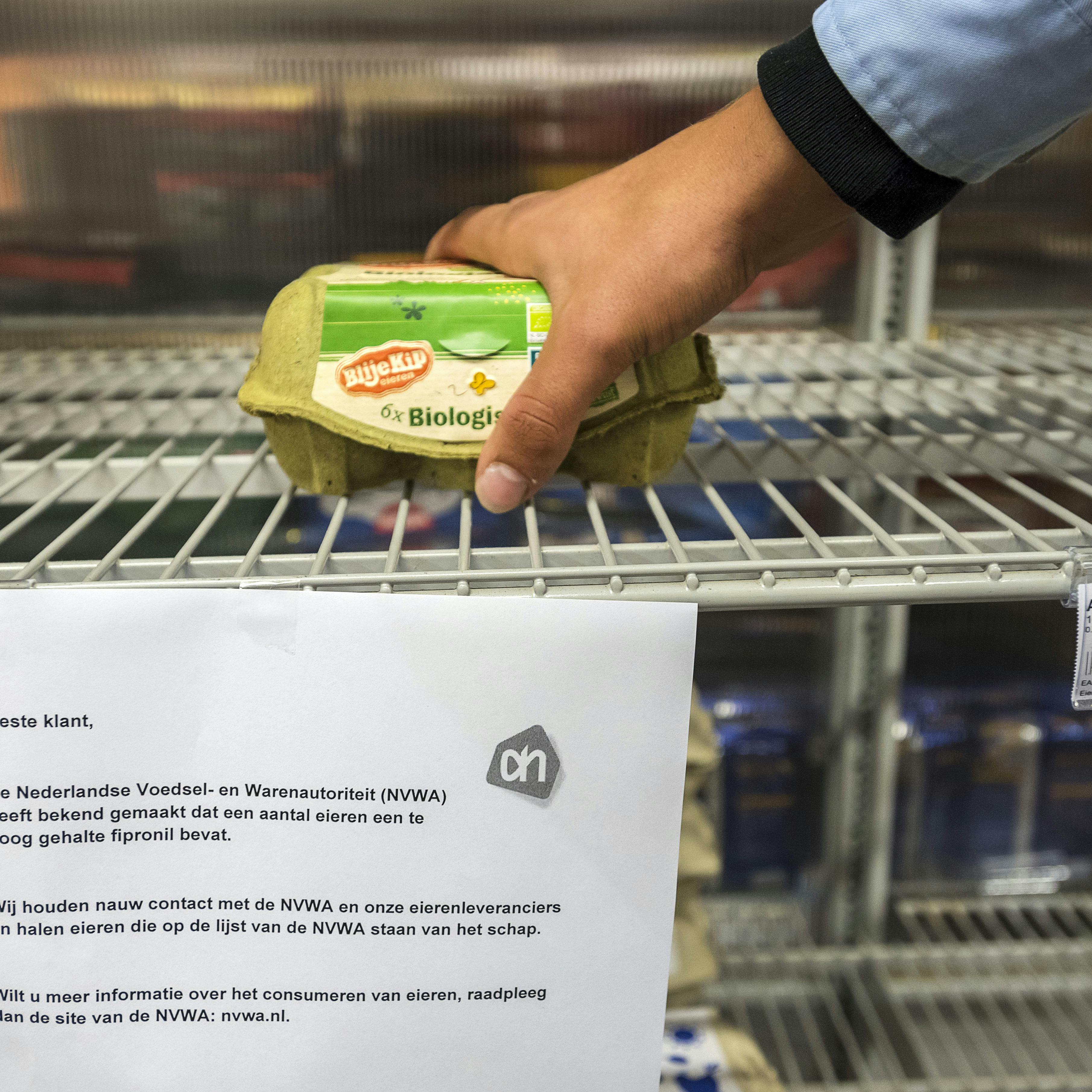 Supermarkten: 'Alle Fipronil-eieren morgen uit de schappen'