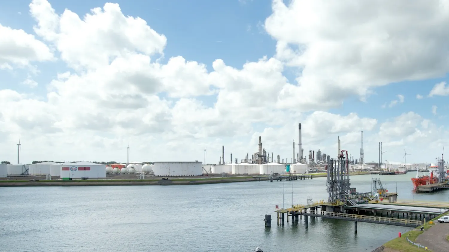 Exxon Botlek 'Meer veiligheidscontroles nodig in Botlek' | BNR Nieuwsradio