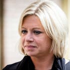 Hennis.jpg