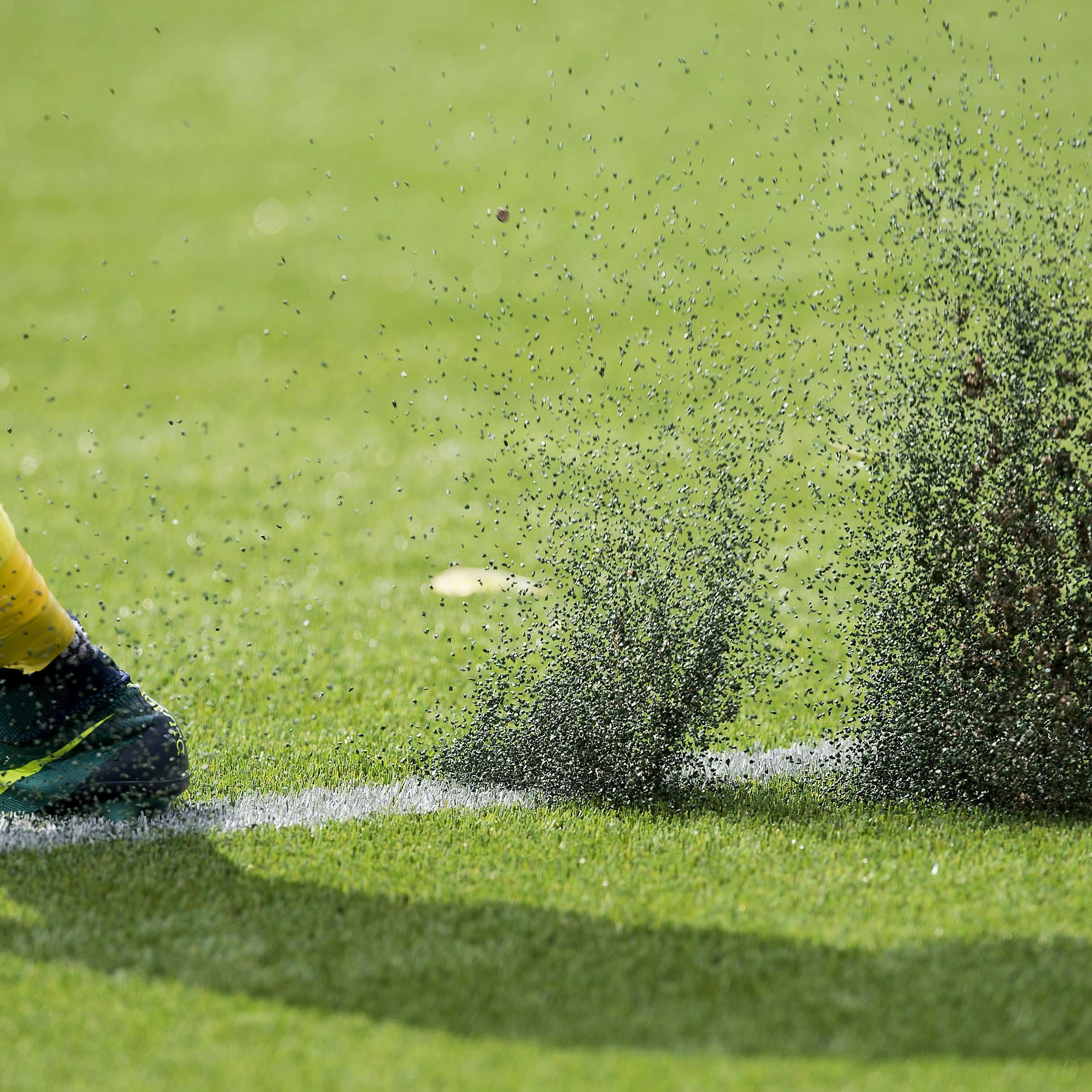 'Kunstgras schadelijk voor het Nederlandse voetbal'