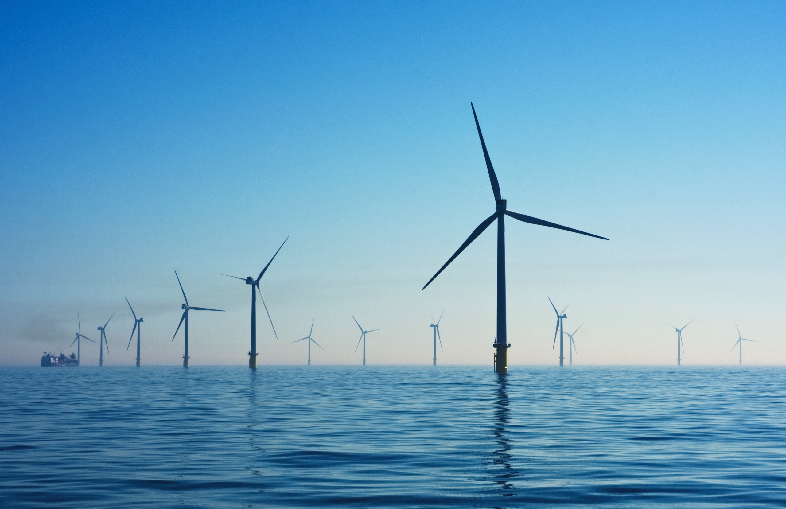 Windmolens op de Noordzee moeten in 2050 bijna 300 gigawatt aan elektriciteit gaan opbrengen. Dat betekent in de praktijk dat er zo'n 30.000 windmolens op de Noordzee zullen komen te staan