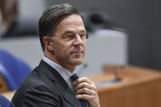 Demissionair premier Mark Rutte tijdens een debat in de Tweede Kamer.