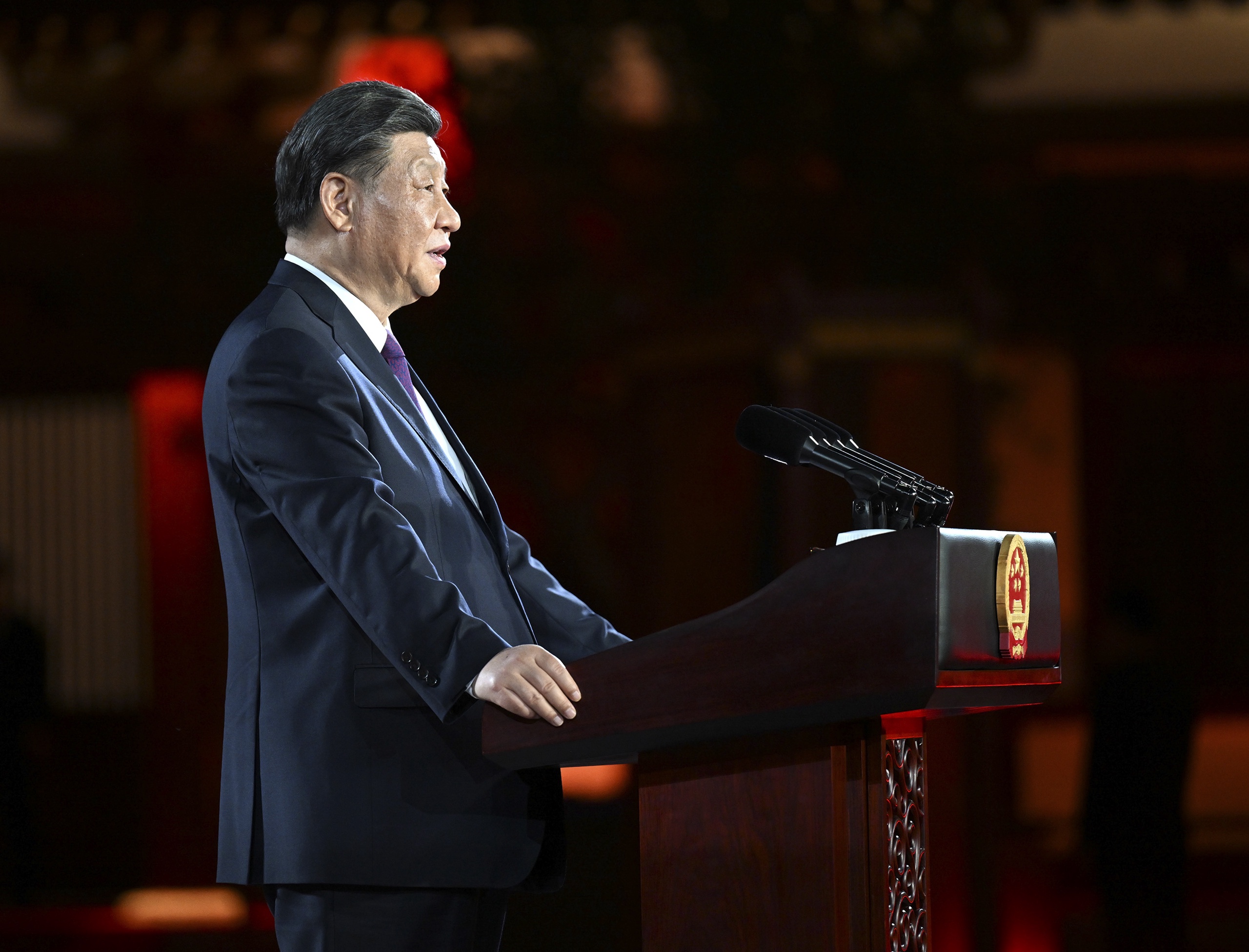 De Chinese leider Xi Jinping heeft een top afgetrapt in de centraal-Chinese stad Xi'an waarop de leiders van vijf Centraal-Aziatische landen zijn uitgenodigd. Hij noemt het in zijn openingstoespraak 'een strategische keuze' om de relatie met Kazachstan, Tadzjikistan, Kirgizië, Turkmenistan en Oezbekistan verder uit te diepen.