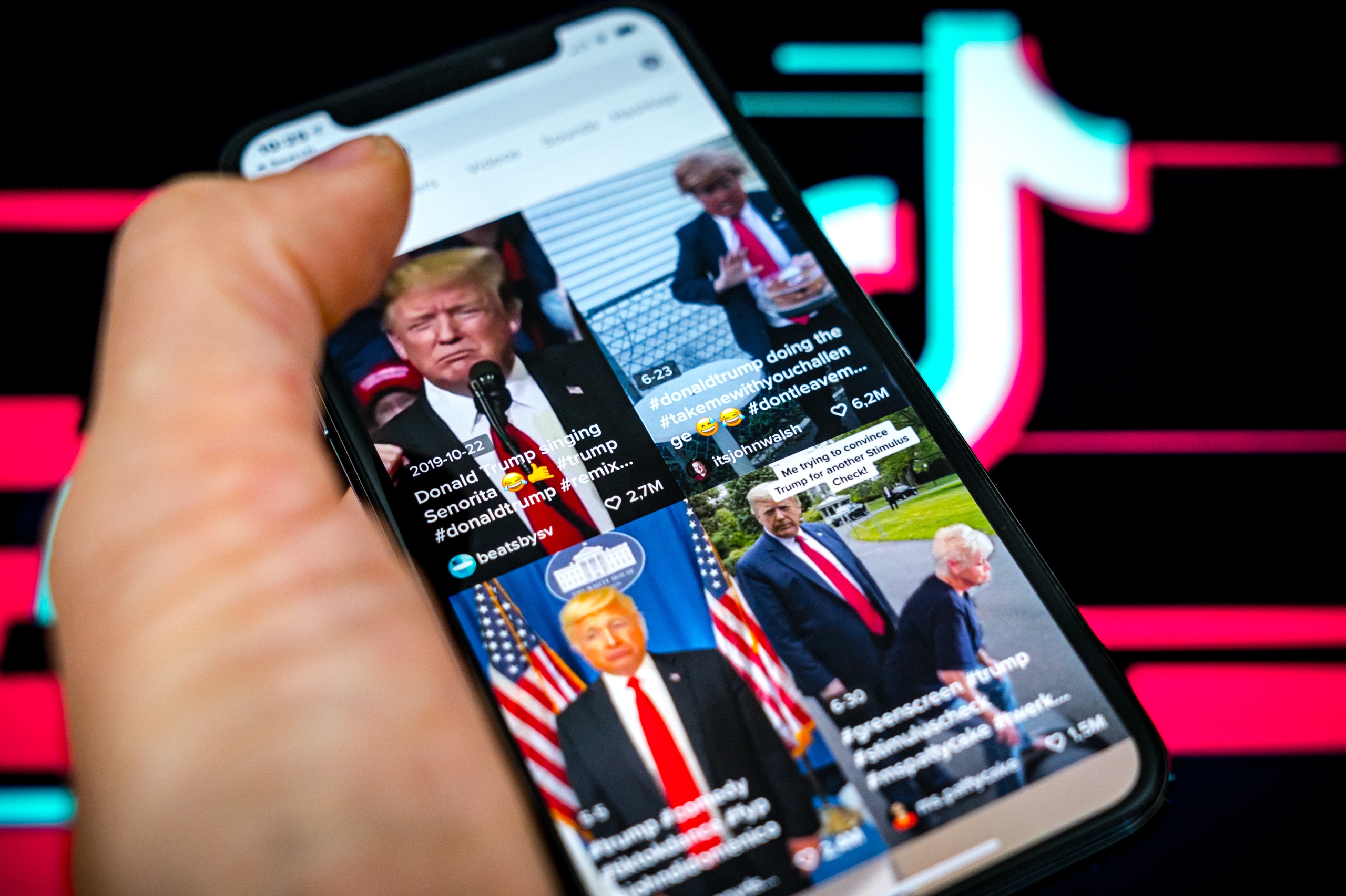 Filmpjes van de Amerikaanse president Donald Trump op populaire app TikTok. 