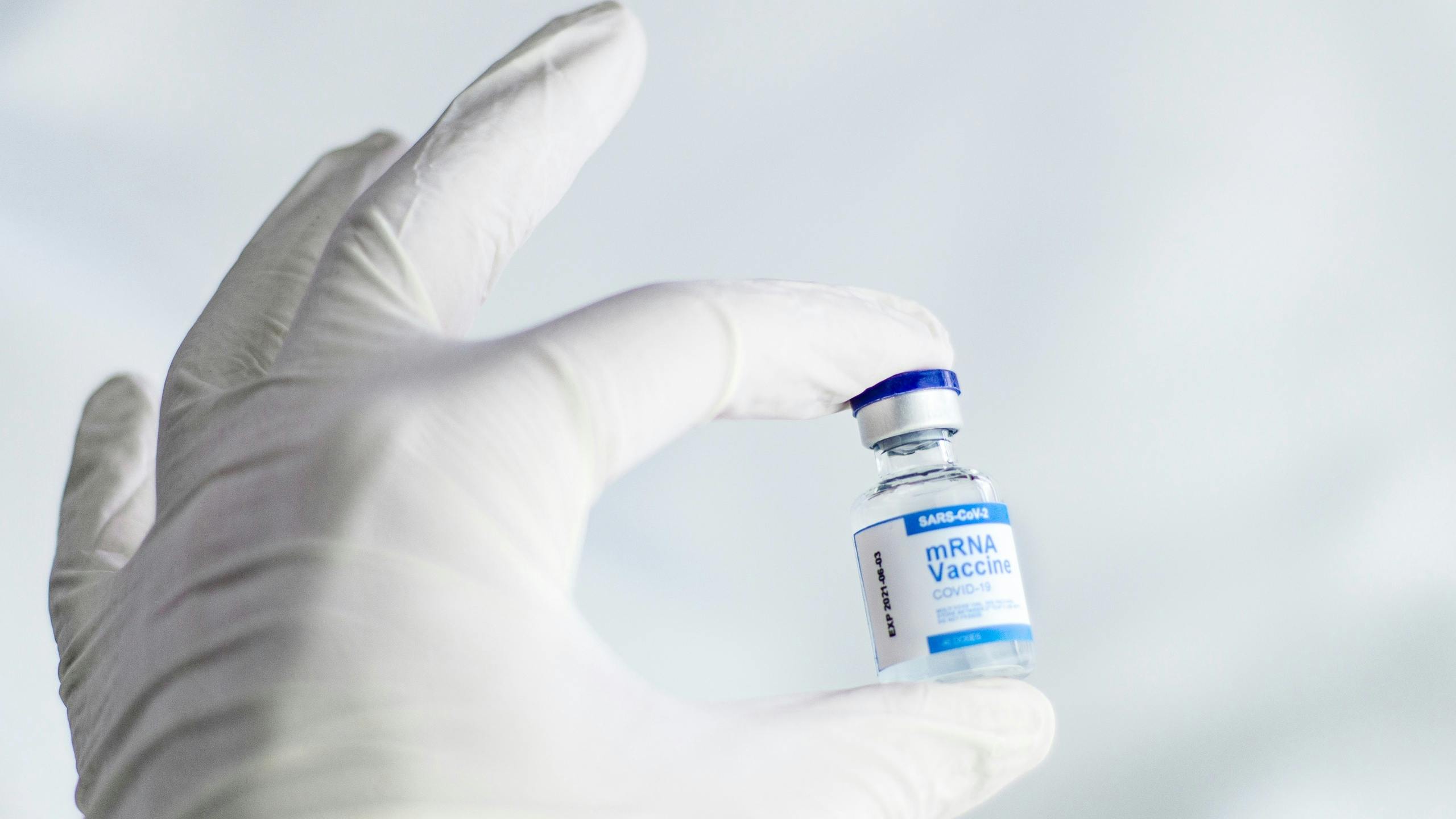 Nobelprijs geneeskunde voor onderzoekers mRNA-vaccins 