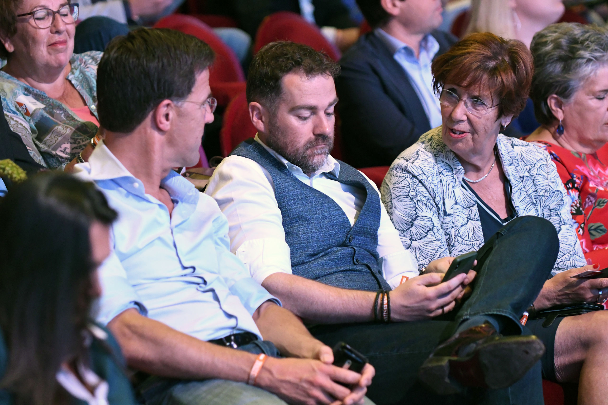 Mark Rutte, Klaas Dijkhoff en Annemarie Jorritsma tijdens het jaarlijkse VVD festival.