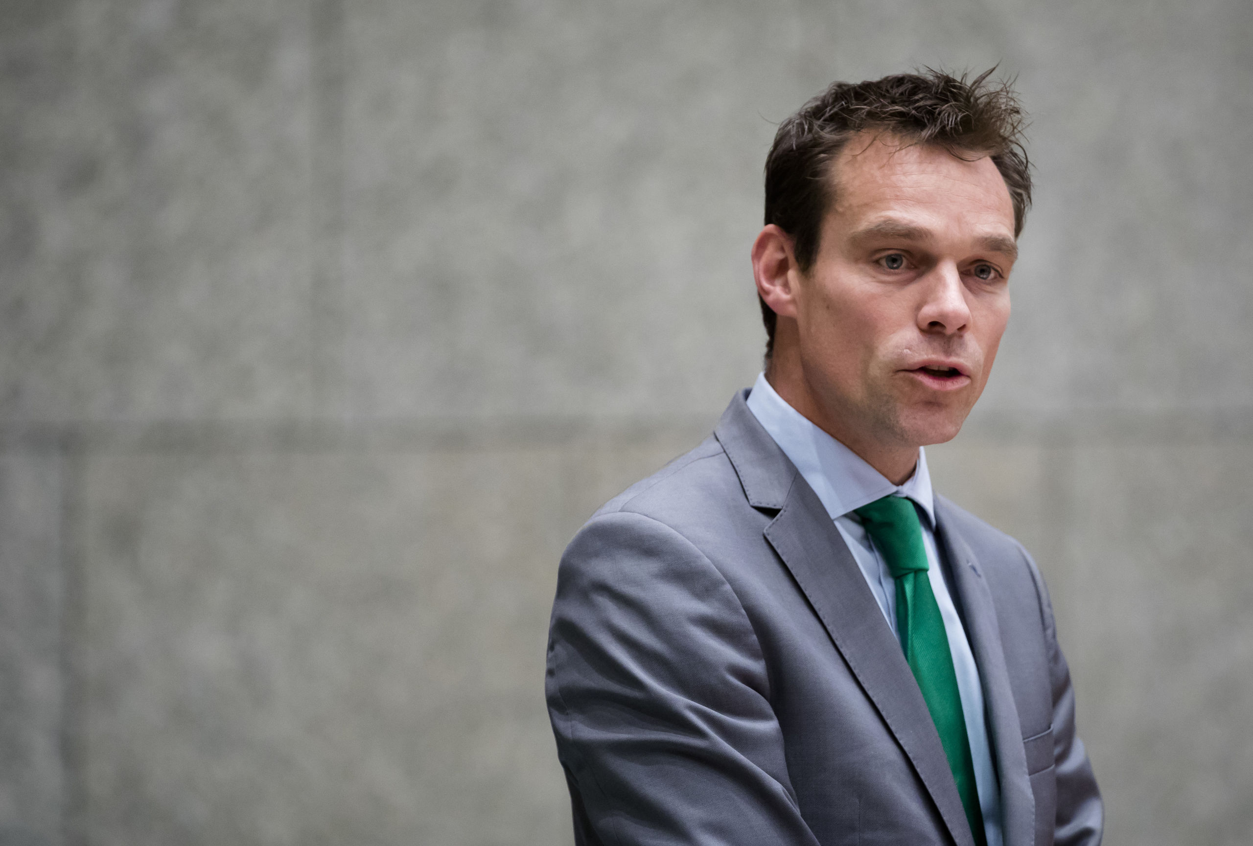 Martijn van Helvert (CDA) tijdens het debat over de situatie bij de holding Air France / KLM in de Tweede Kamer. ANP BART MAAT