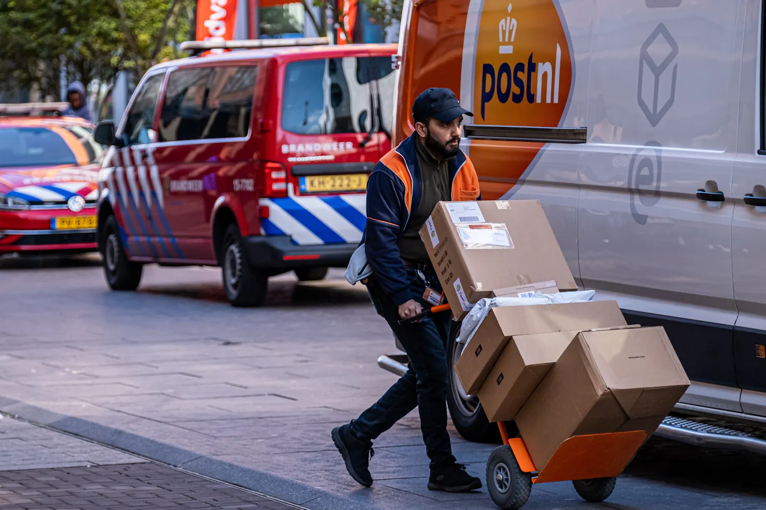 'Loonstijging mede-oorzaak van tegenvallend jaar PostNL' | BNR Nieuwsradio