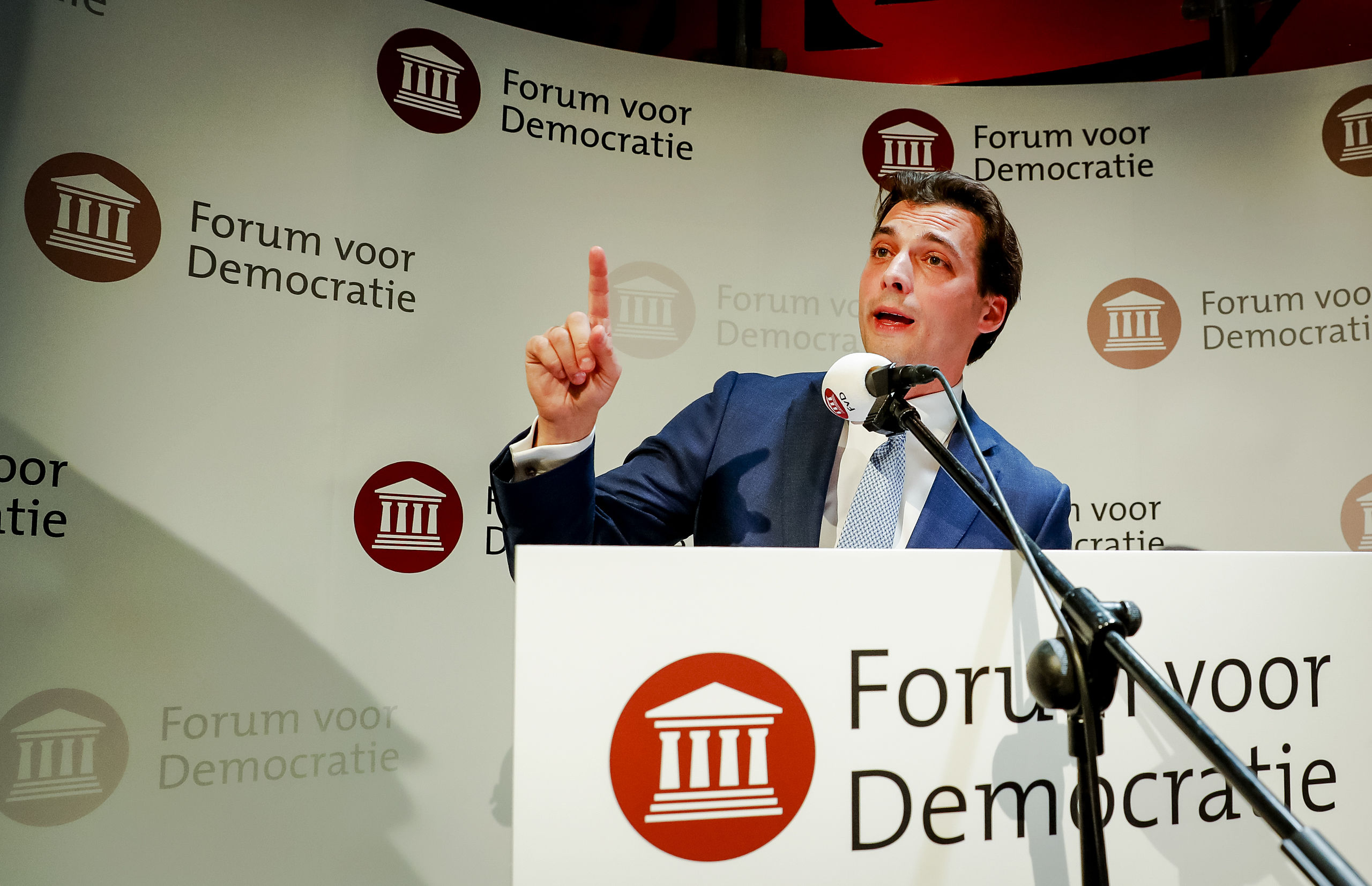 2019-03-21 01:11:08 ZEIST - Lijsttrekker Thierry Baudet van Forum voor Democratie (FvD) tijdens de uitslagenavond van de Provinciale Statenverkiezingen en de waterschapsverkiezingen. ANP BART MAAT