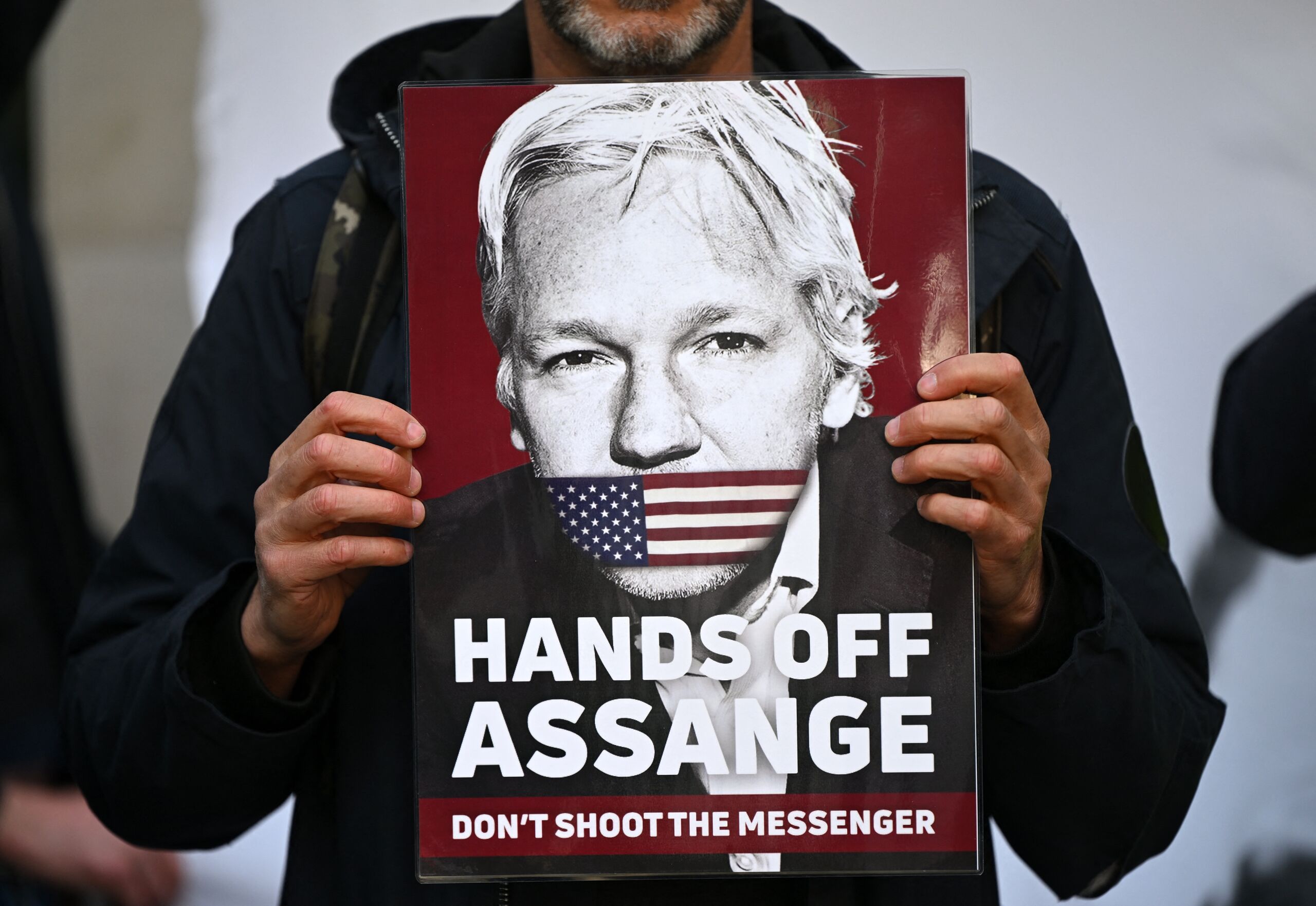 Julian Assange To Be Extradited To US - Culturehubmagazine.co.uk