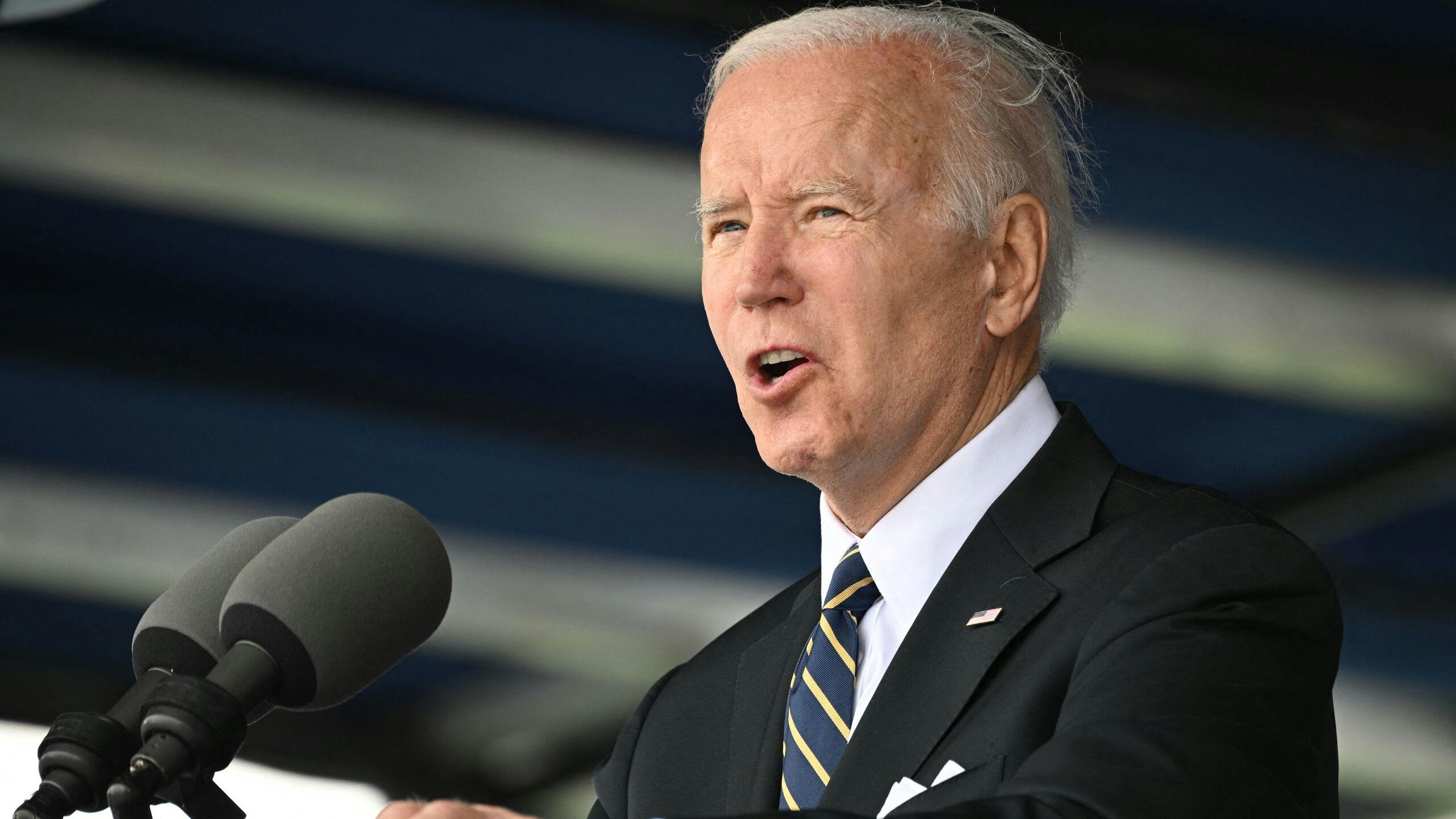 'Biden wil Amerikanen deel studieschuld kwijtschelden'