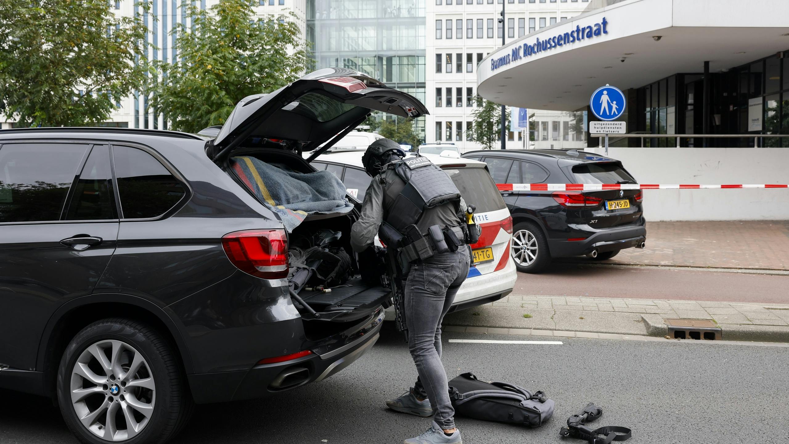 Liveblog | Drie doden bij schietpartij Rotterdam; man opgepakt, politie vraagt om beelden