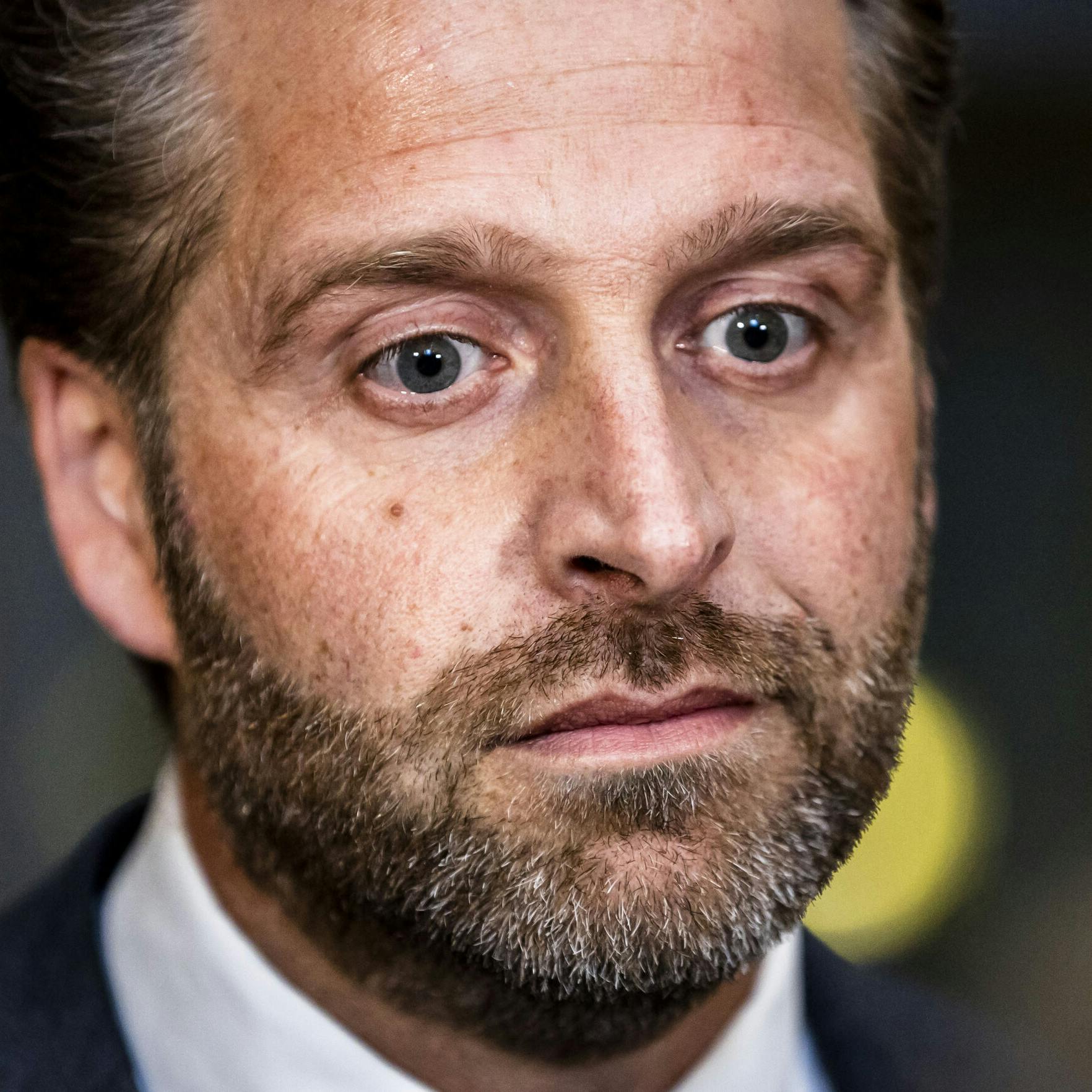 Oud-CDA-spindoctor De Vries geeft woonminister De Jonge 'onvoldoende'