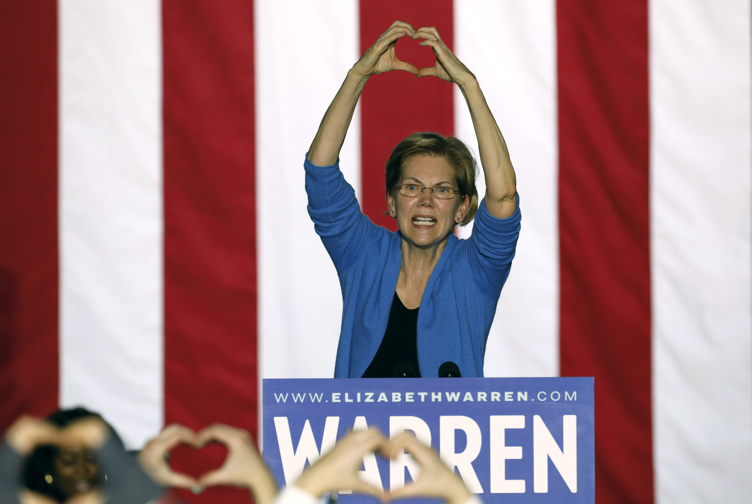 Elizabeth Warren tijdens een campagnebijeenkomst