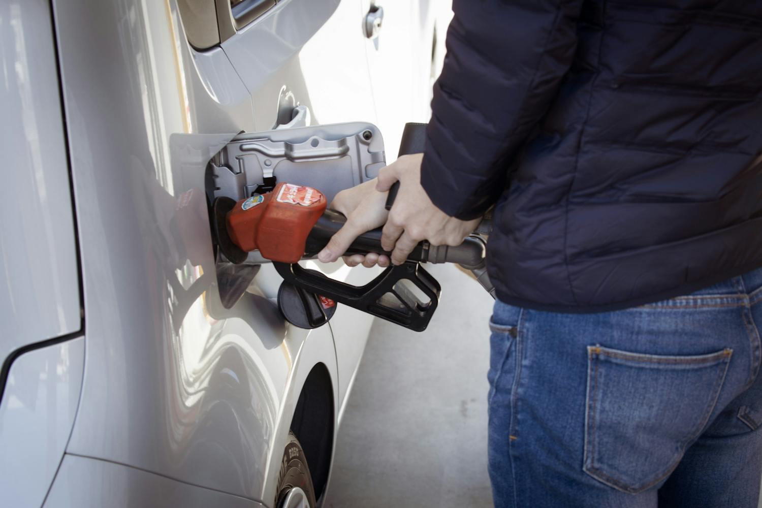 Les entreprises françaises vendent des carburants à prix coûtant : « Pas en permanence »