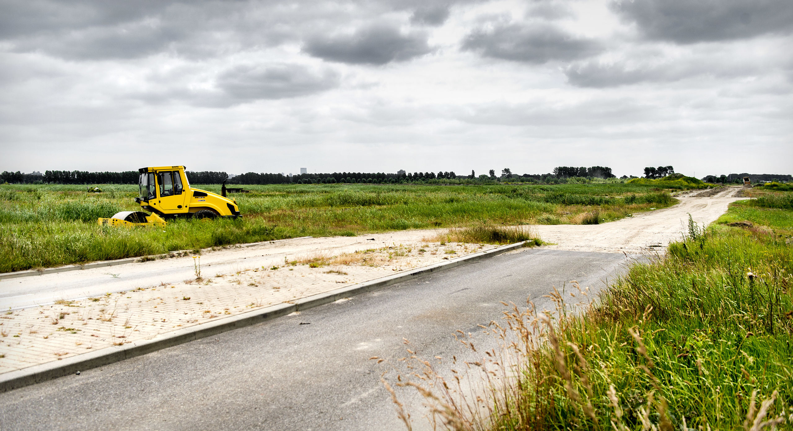 LANSINGERLAND - Een verlaten stuk bouwterrein. ANP KOEN VAN WEEL