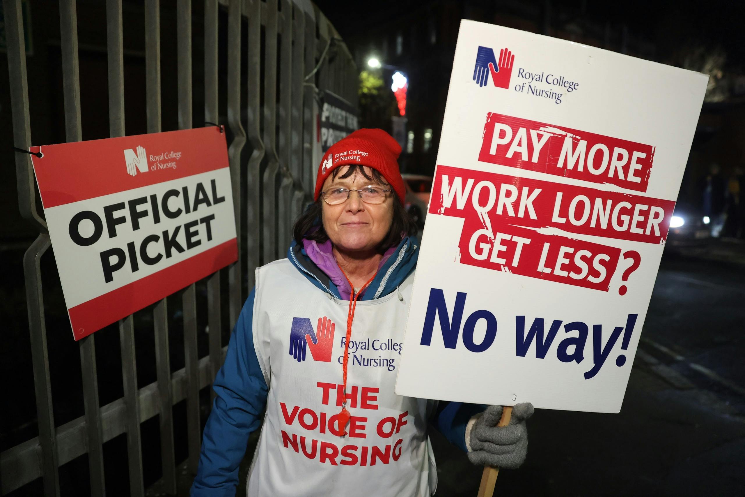 Possible pay rise for striking British hospital staff