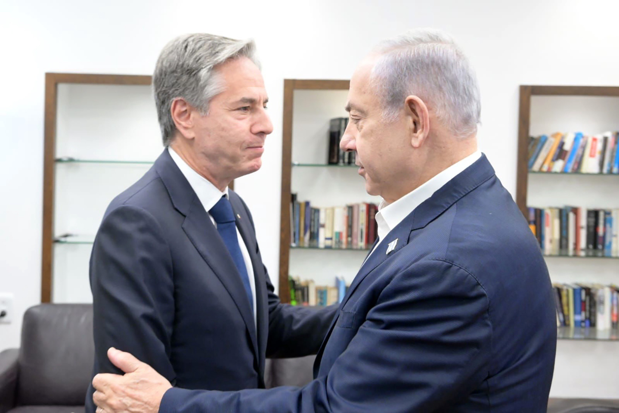 US Secretary of State Anthony Blinken's call for Israeli Prime Minister Benjamin Netanyahu to moderate the conflict does not appear to be succeeding, says Patrick Boulder, a security expert at The Hague Center for Strategic Studies (HCSS). 